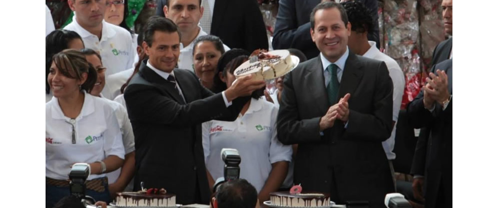 Eruviel Ávila festeja al presidente Peña Nieto