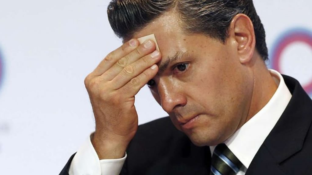 Descubrimos dónde trabaja la ex novia de Peña Nieto