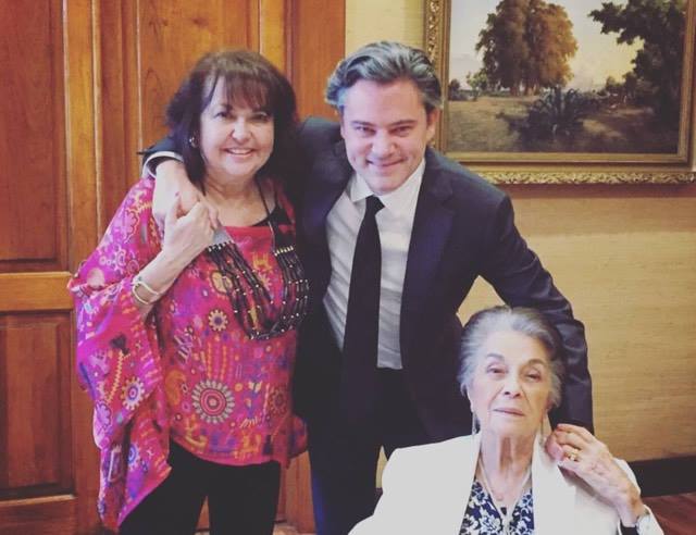 politicos a sus mamas 24