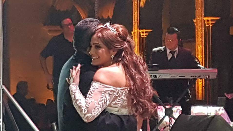 Iris Vianey Iris Vianey 9