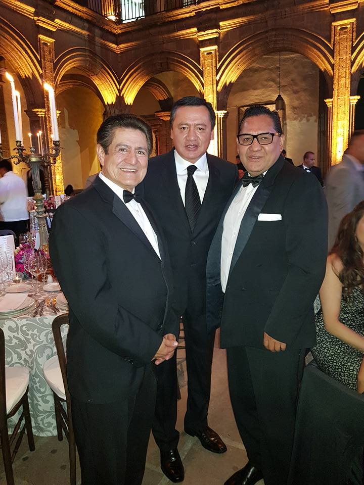 Iris Vianey Iris Vianey 13