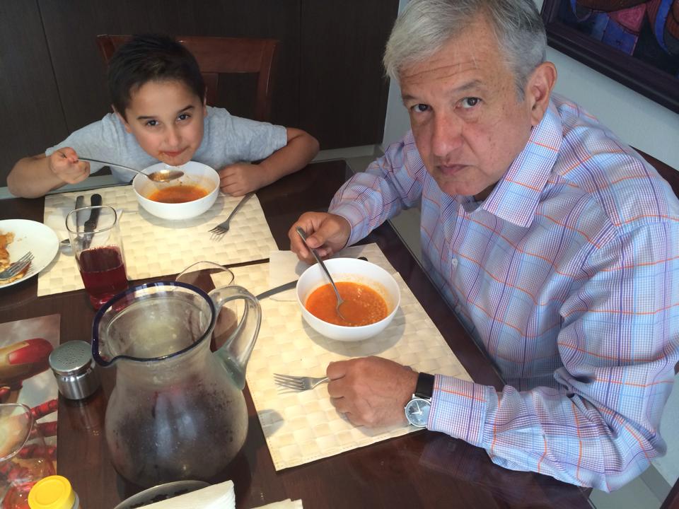 papa Andres Manuel 6