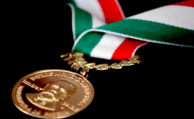 Medalla Belisario Dominguez 4