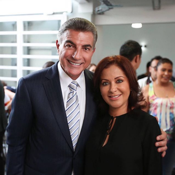 politicos a sus amores 8