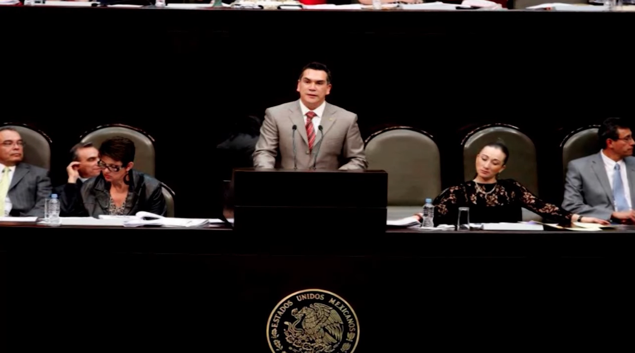 Alejandro Moreno Cardenas Alejandro Moreno Cardenas 6