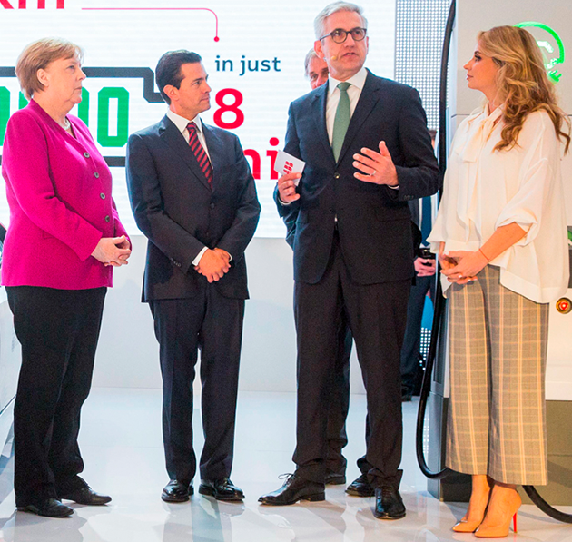 dictadura del zapato de tacon 10