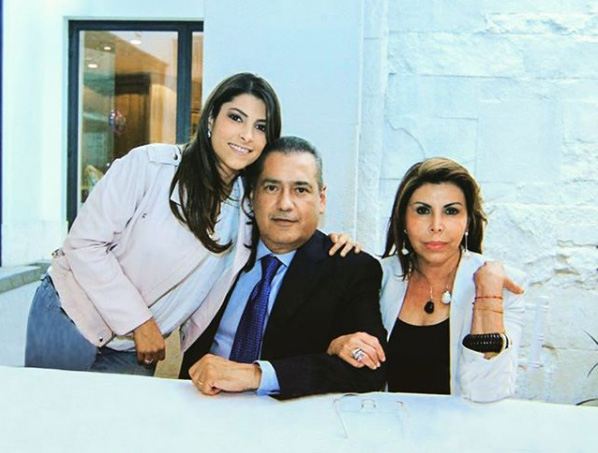 politicas y politicos a sus mamas 23