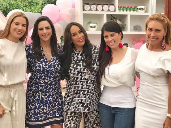 Reaparece la esposa de Enrique Ochoa 4