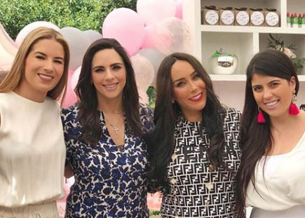 Reaparece la esposa de Enrique Ochoa 6