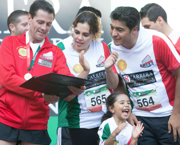 mujer tan cercana a Pena 4