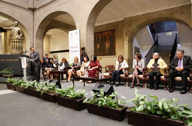 Legisladoras salientes y electas 3