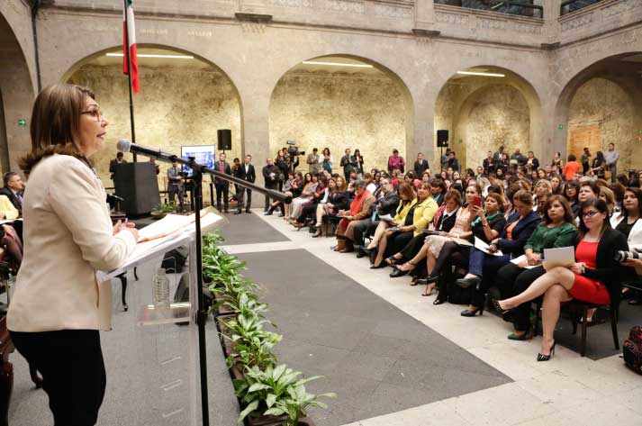 Legisladoras salientes y electas 5