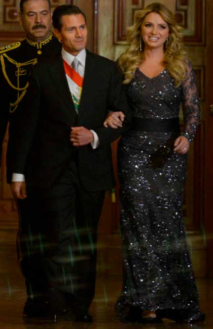 Angelica nos hizo dar El Grito 8