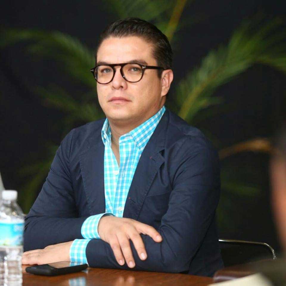 soltero fifi del Congreso 6