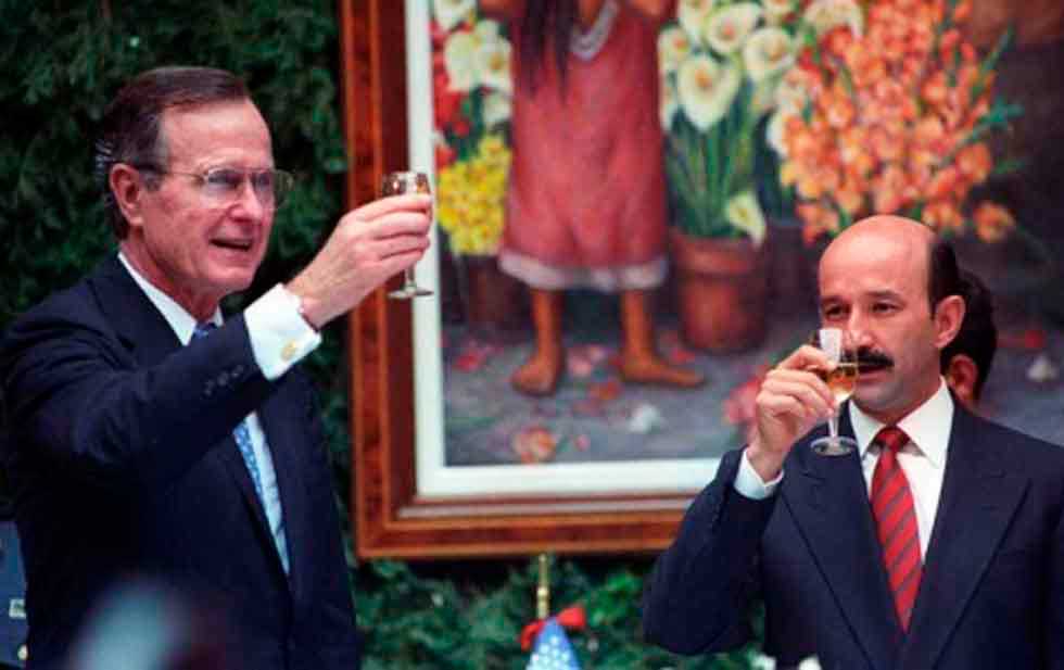 Gortari asiste al funeral Gortari asiste al funeral 7