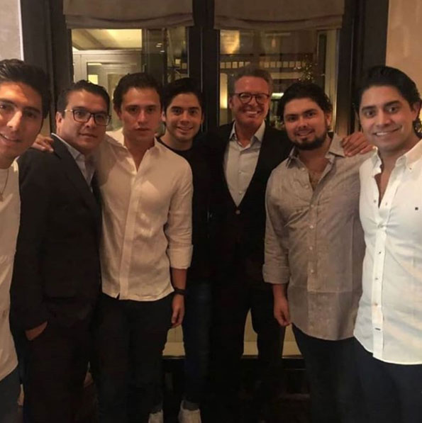 21 de Alejandro Pena 11