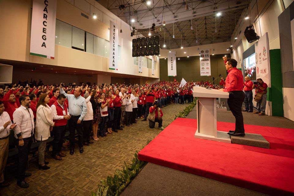 Alejandro Moreno se destapa 4