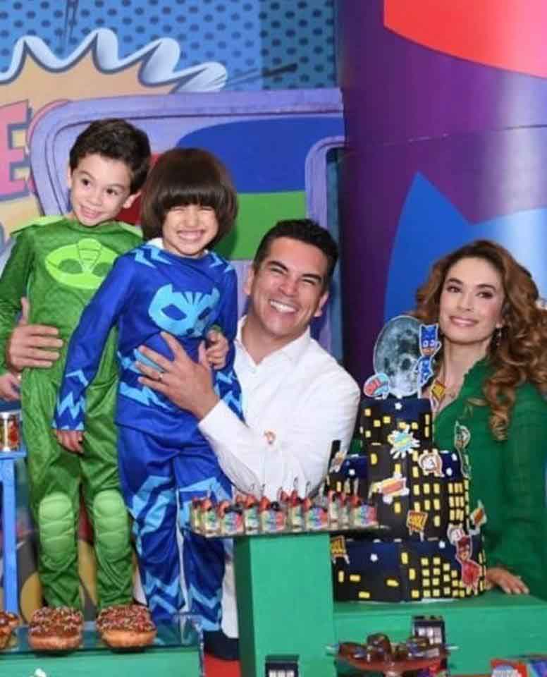 Familia los politicos 1