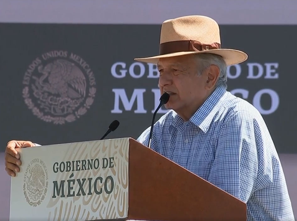 sombrero de Andres Manuel 4