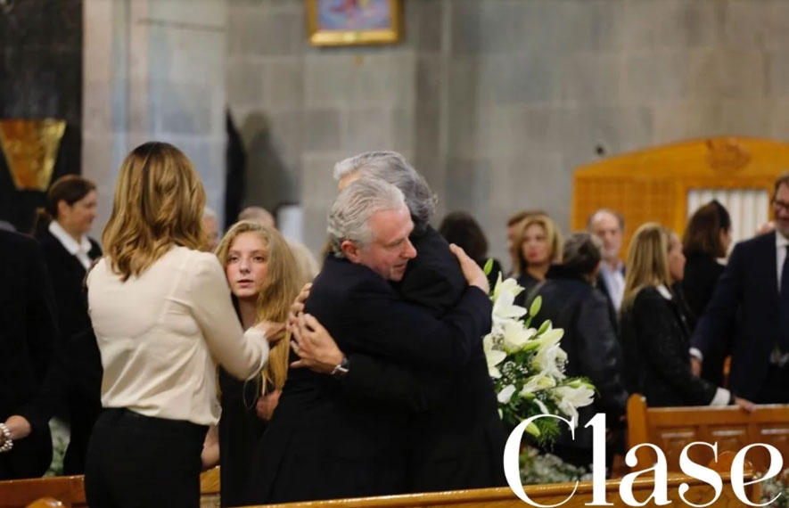 Santiago Creel acompañó a su hija 