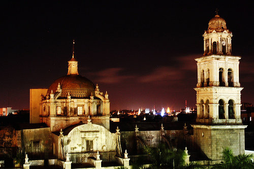 Esta es la catedral en donde los novios fueron declarados marido y mujer. FOTO: Clarinveracruzano.com
