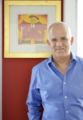 El cuñado de Felipe Calderón disfruta del surrealismo / FOTO: Revista Q.