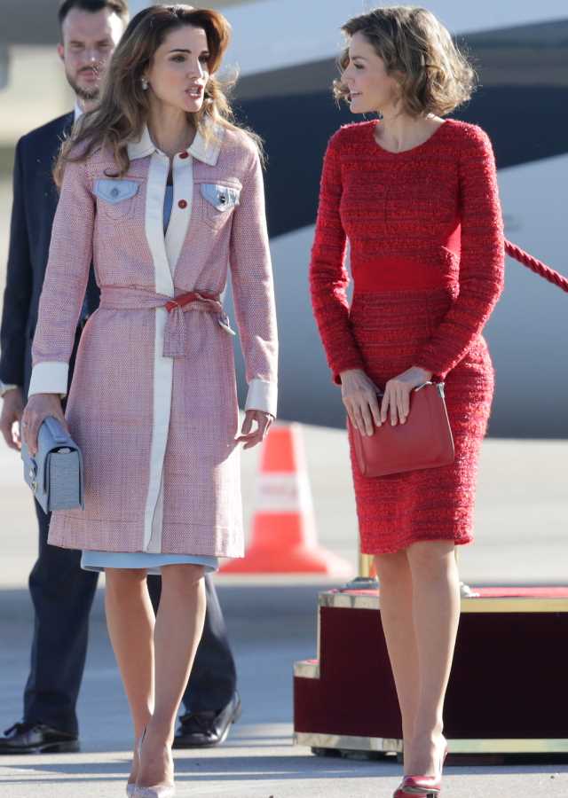 Letizia arrasa con su look