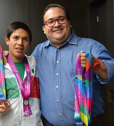 apretarse el cinturón