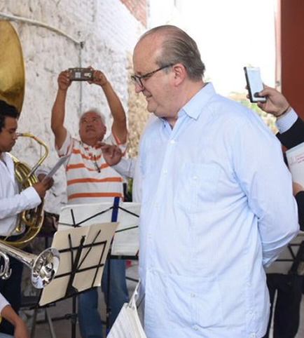 apretarse el cinturón